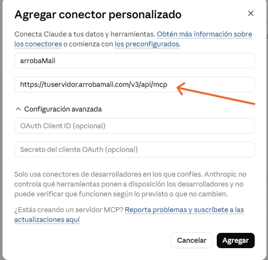 Diálogo Agregar conector personalizado en Claude: campo de nombre arrobaMail y campo con la URL del servidor MCP
